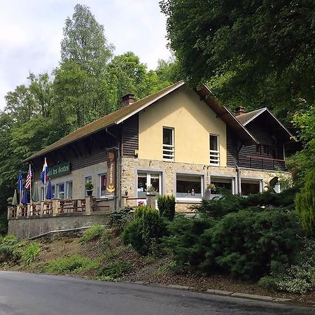 ホテルChalet Des Grottes Hastière-Lavaux エクステリア 写真